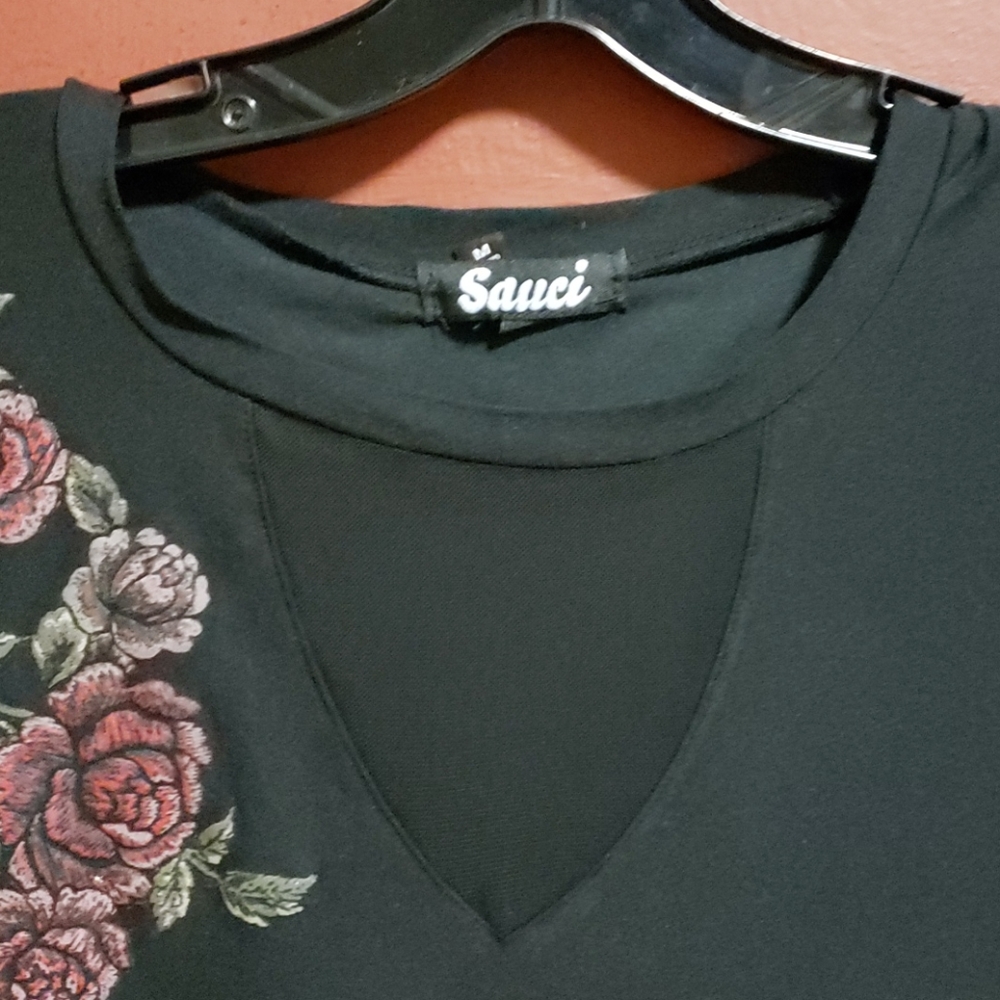 SAUCI BLACK/FLORAL DRESS SIZE MEDIUM - Picture 3 of 15